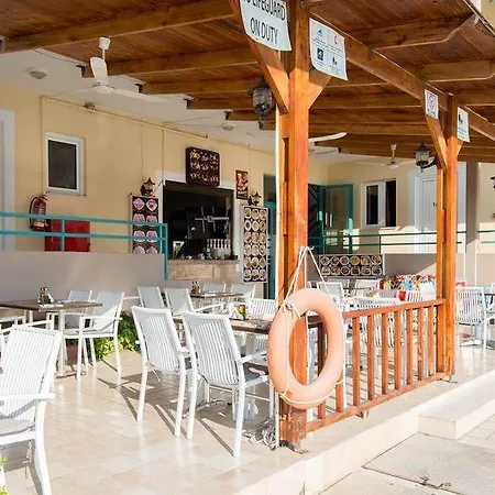 Barbie Lägenhetshotell Ialysos (Rhodes)