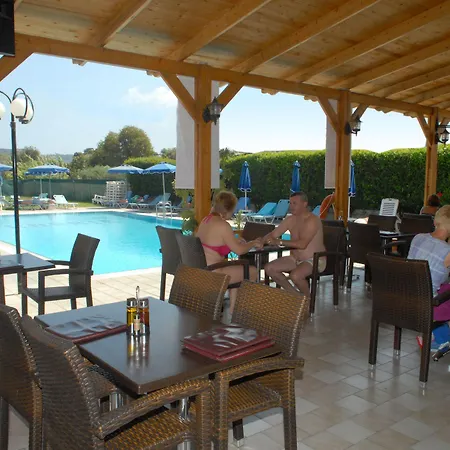 Barbie Aparthotel 2*