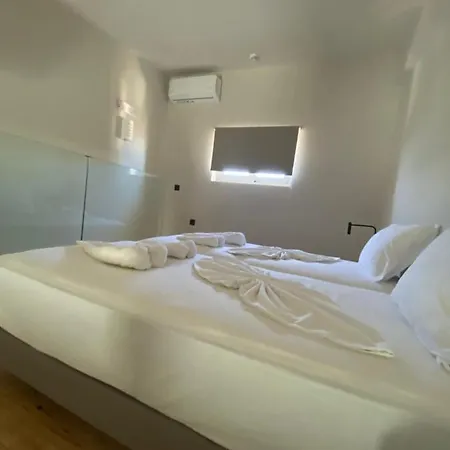 Barbie Aparthotel 2*