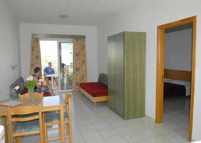 Aparthotel Barbie 2*