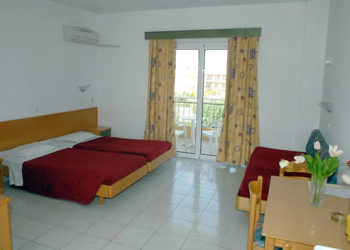 Barbie Apartahotel 2*